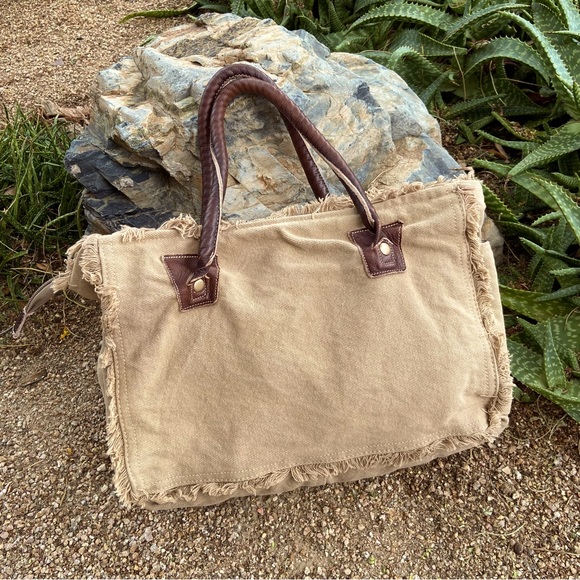 MYRA Canvas + Cotton Tapestry Bag with Leather Handles - Picture 4 of 16